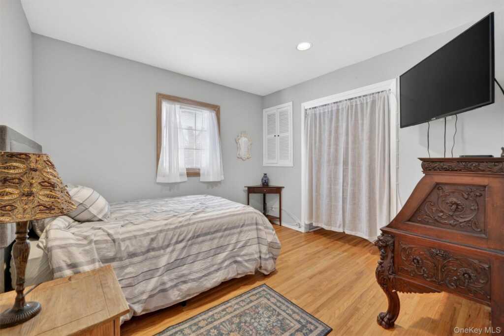 5 Raleigh Drive, New City, NY 10956 - Photo 26 of 45