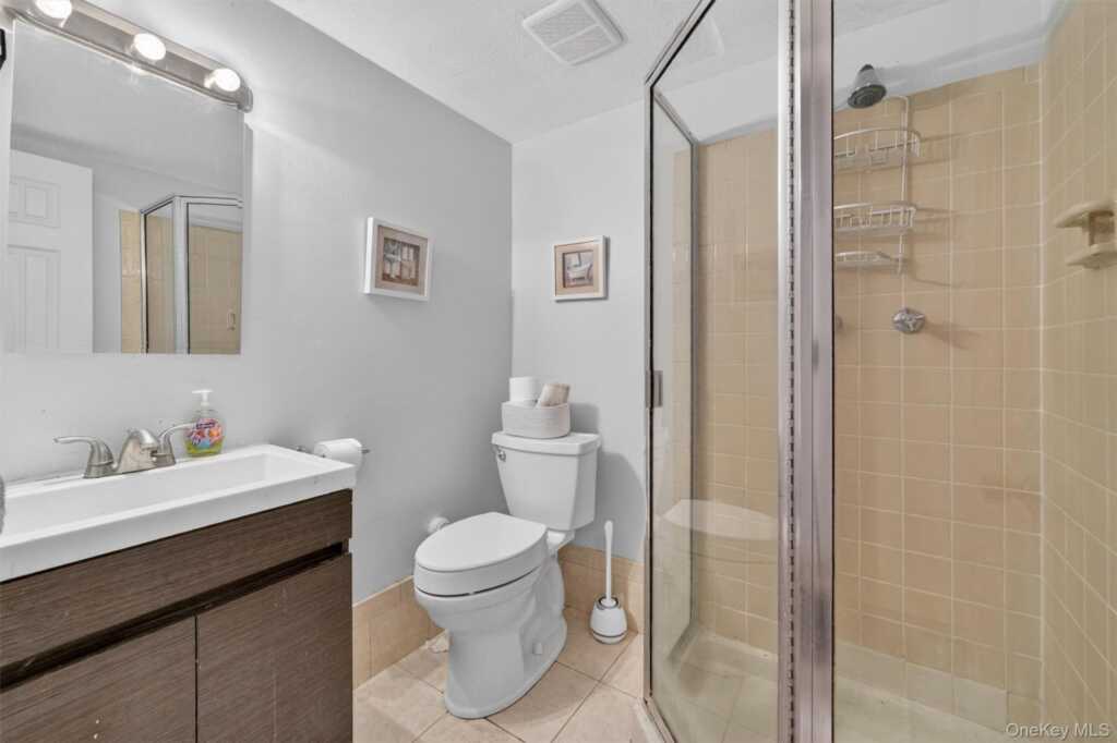 5 Raleigh Drive, New City, NY 10956 - Photo 33 of 45