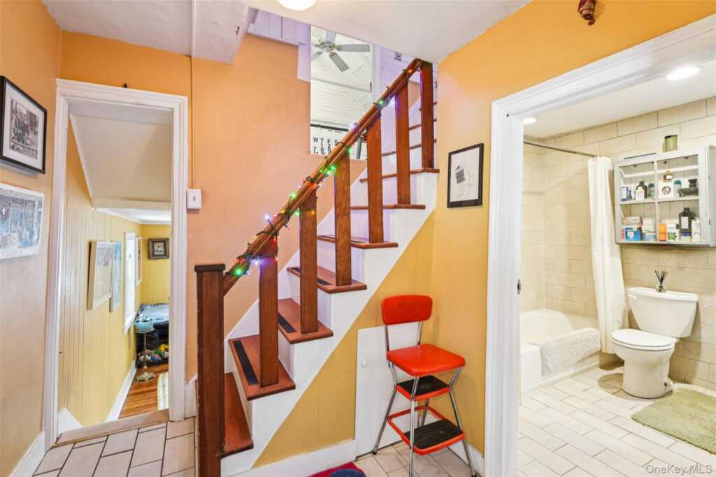 422 N Midland Avenue, Nyack, NY 10960 - Photo 17 of 39