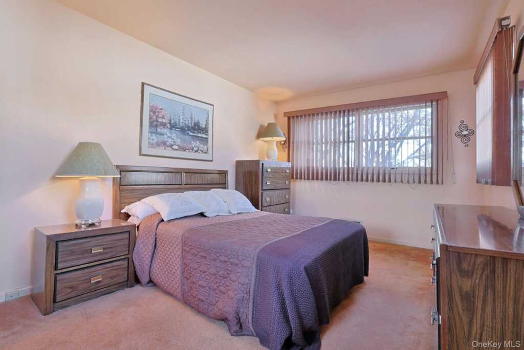 25 Tennyson Drive, Nanuet, NY 10954 - Photo 21 of 35