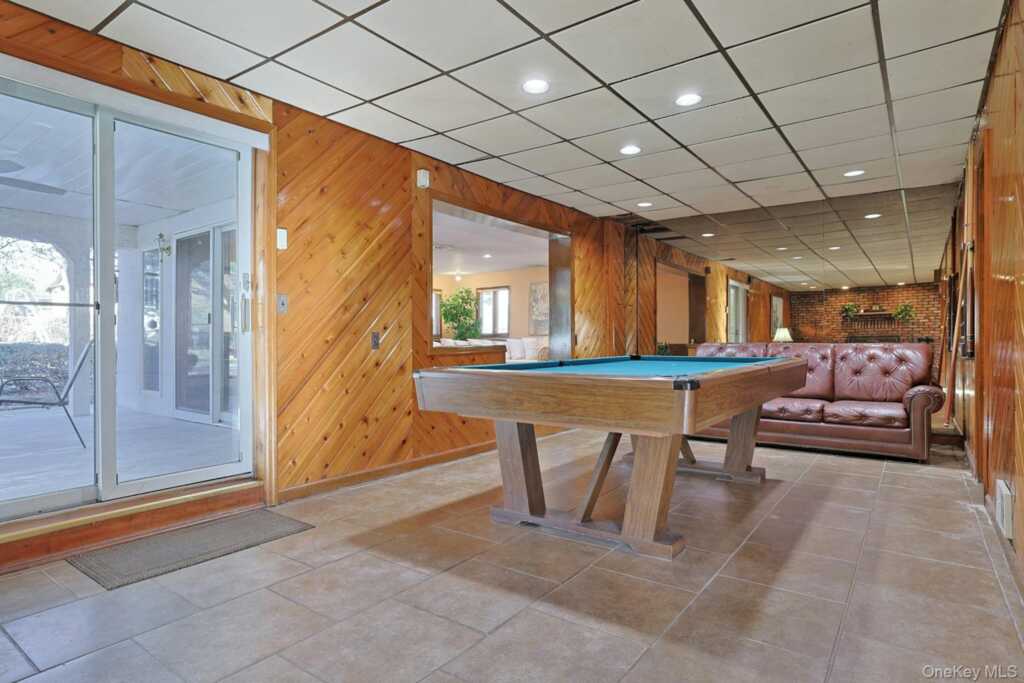 25 Tennyson Drive, Nanuet, NY 10954 - Photo 25 of 35