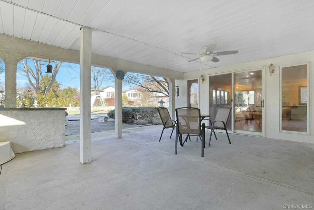 25 Tennyson Drive, Nanuet, NY 10954 - Photo 30 of 35