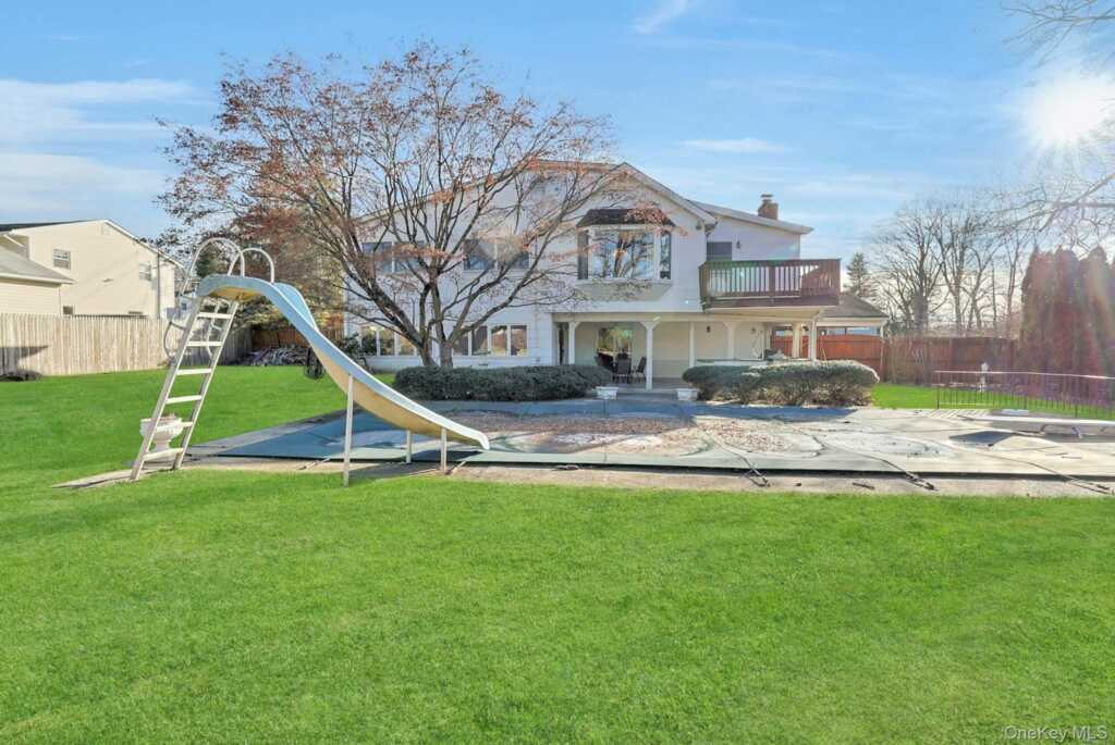 25 Tennyson Drive, Nanuet, NY 10954 - Photo 32 of 35