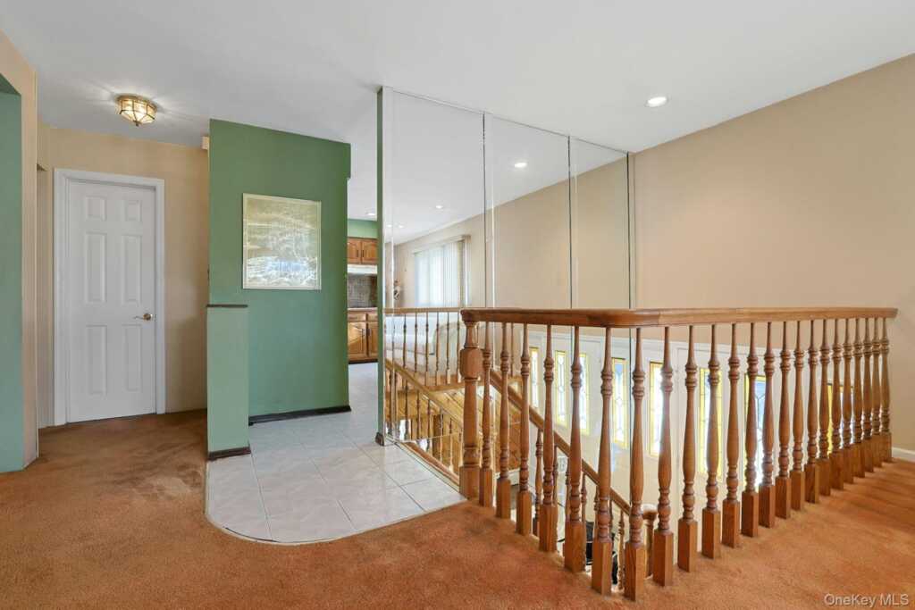 25 Tennyson Drive, Nanuet, NY 10954 - Photo 7 of 35