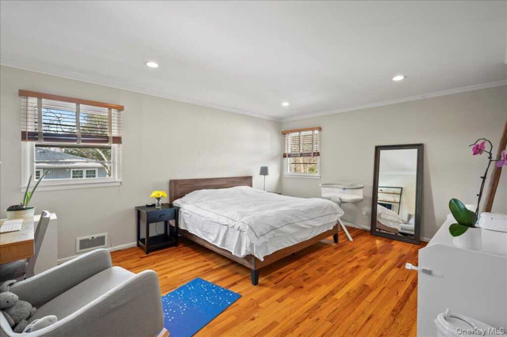 1079 Weaver Street, New Rochelle, NY 10804 - Photo 27 of 41