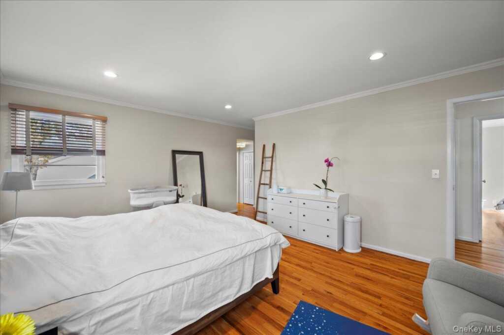 1079 Weaver Street, New Rochelle, NY 10804 - Photo 28 of 41