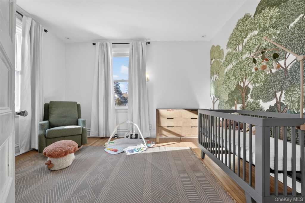 152 Sutton Manor Road, New Rochelle, NY 10801 - Photo 26 of 49