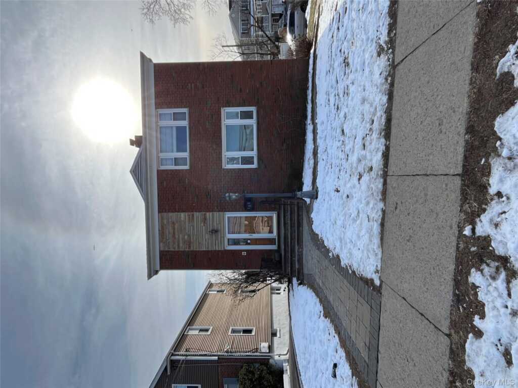 72 Bowman Avenue, Rye, NY 10573