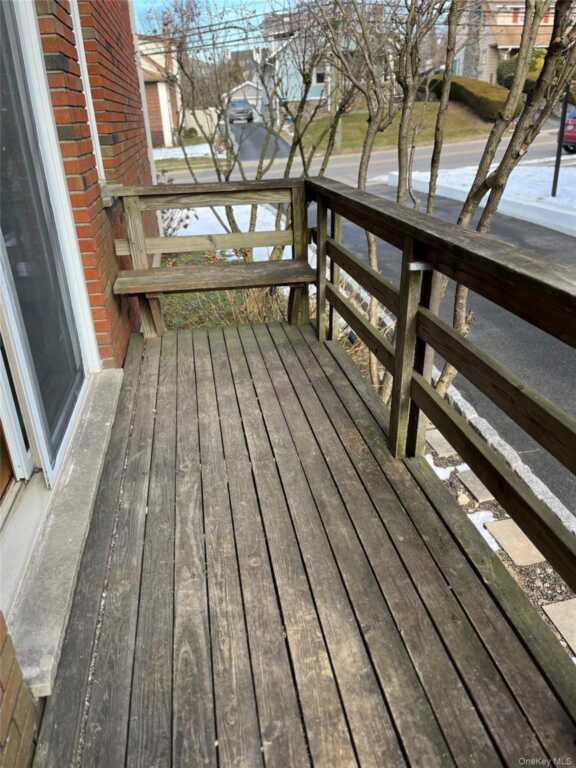 72 Bowman Avenue, Rye, NY 10573 - Photo 8 of 18