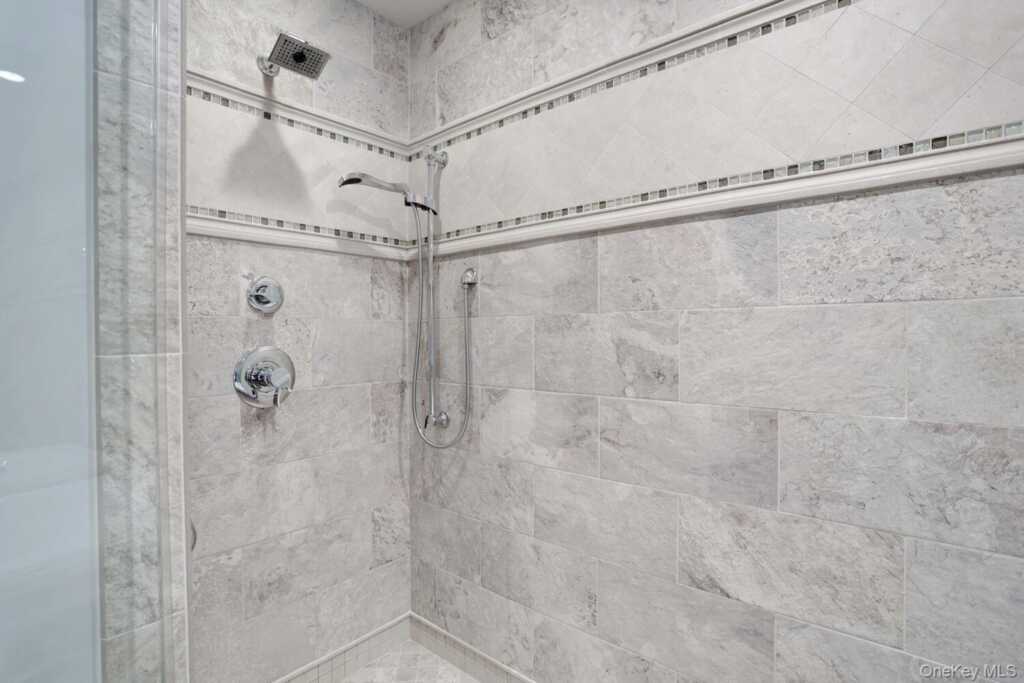 44 Washington Circle, New City, NY 10956 - Photo 13 of 32