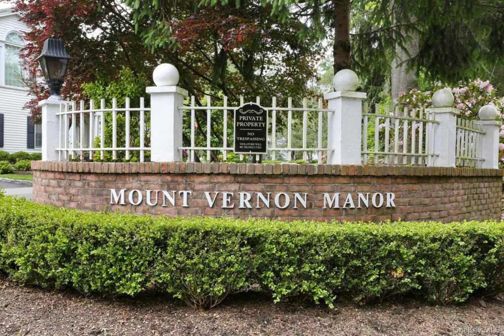 44 Washington Circle, New City, NY 10956 - Photo 2 of 32