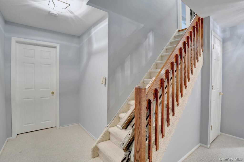 44 Washington Circle, New City, NY 10956 - Photo 21 of 32