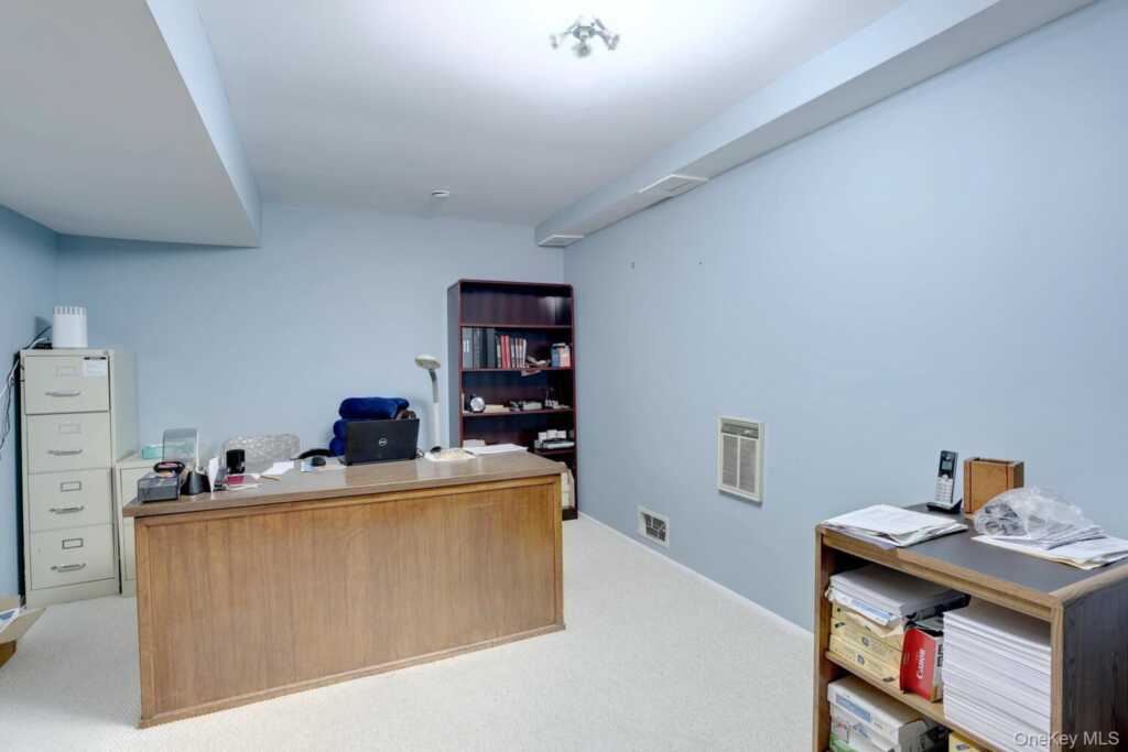 44 Washington Circle, New City, NY 10956 - Photo 25 of 32