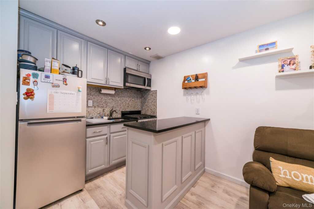 2261 Palmer Avenue, Unit #1F, New Rochelle, NY 10801 - Photo 3 of 14