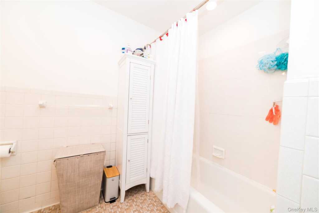 2261 Palmer Avenue, Unit #1F, New Rochelle, NY 10801 - Photo 6 of 14