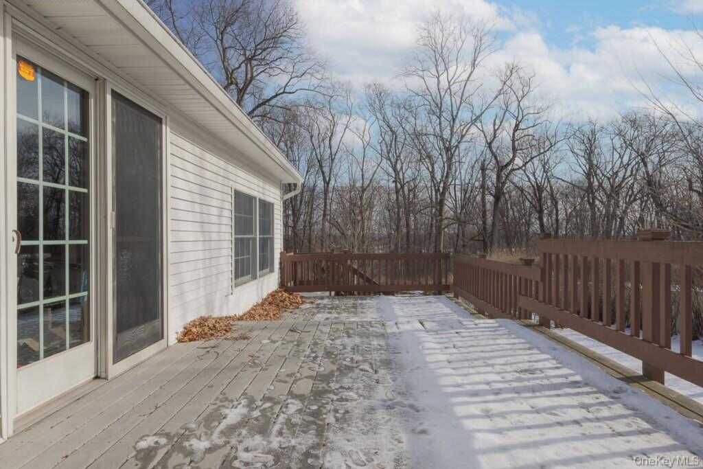 109 Gatto Lane, Pearl River, NY 10965 - Photo 24 of 26