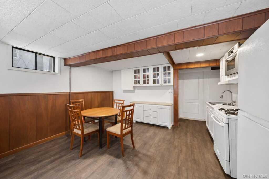 15 Bridge Street, Suffern, NY 10901 - Photo 16 of 25