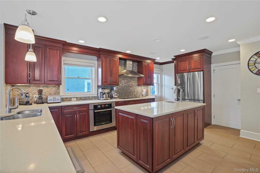 16 Herbert Avenue, White Plains, NY 10606 - Photo 13 of 40