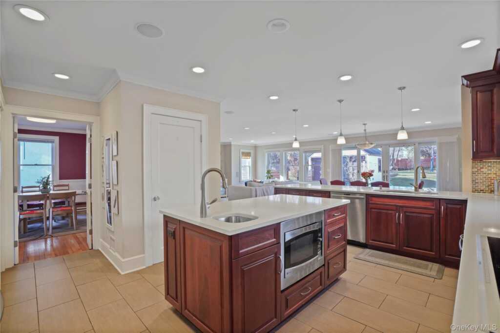 16 Herbert Avenue, White Plains, NY 10606 - Photo 15 of 40