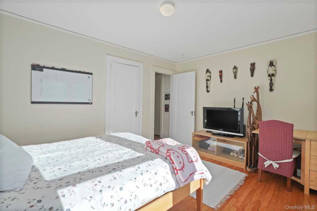 16 Herbert Avenue, White Plains, NY 10606 - Photo 18 of 40