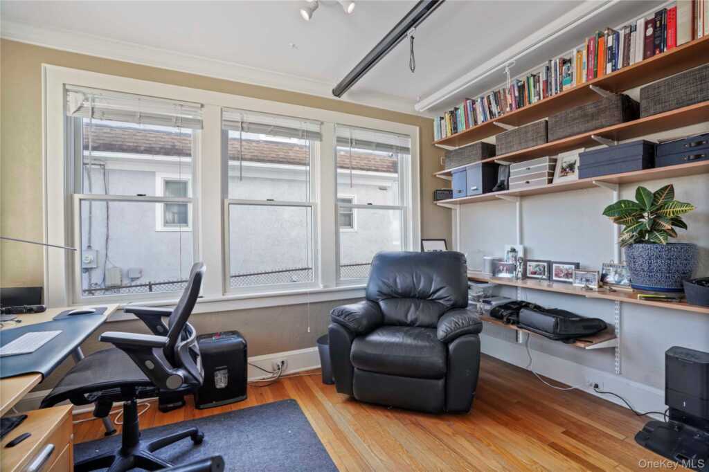 16 Herbert Avenue, White Plains, NY 10606 - Photo 5 of 40