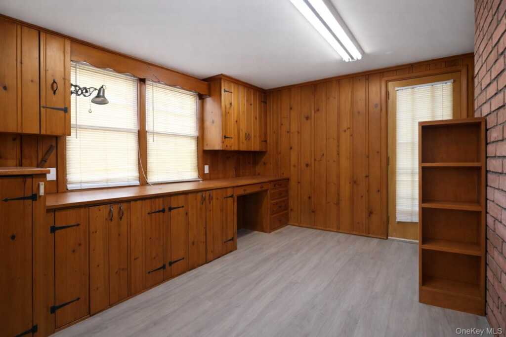 24 McKinley Avenue, White Plains, NY 10606 - Photo 26 of 44