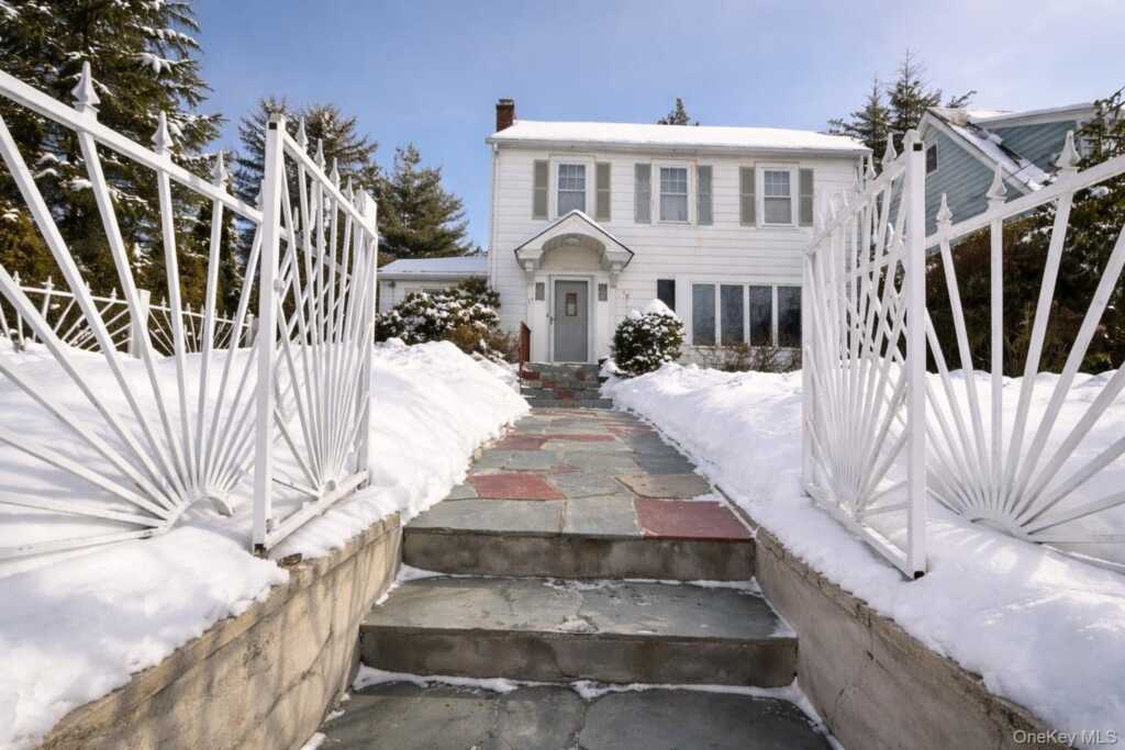 24 McKinley Avenue, White Plains, NY 10606 - Photo 40 of 44