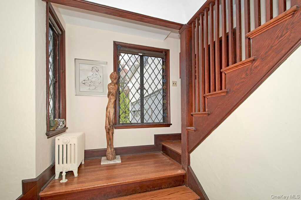 216 Hartsdale Avenue, White Plains, NY 10606 - Photo 17 of 29