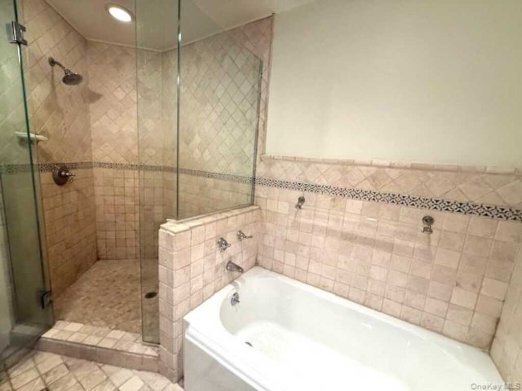 216 Hartsdale Avenue, White Plains, NY 10606 - Photo 20 of 29