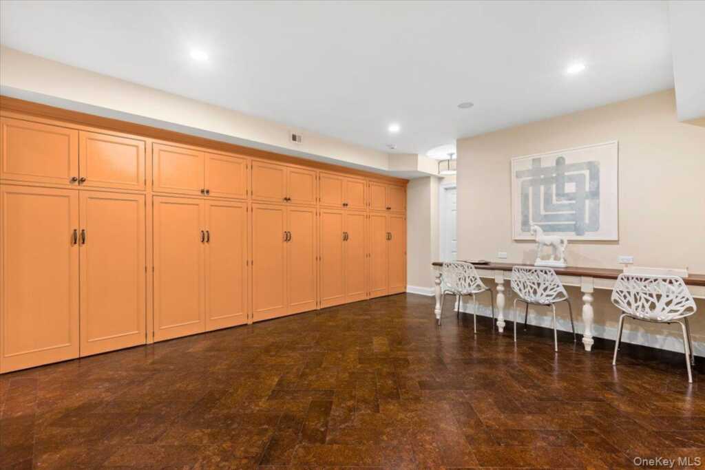 10 Hickory Drive, Rye, NY 10580 - Photo 21 of 29