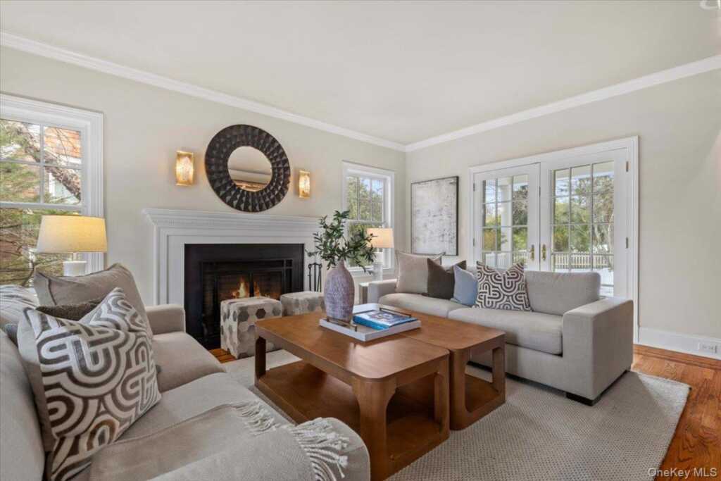 10 Hickory Drive, Rye, NY 10580 - Photo 3 of 29