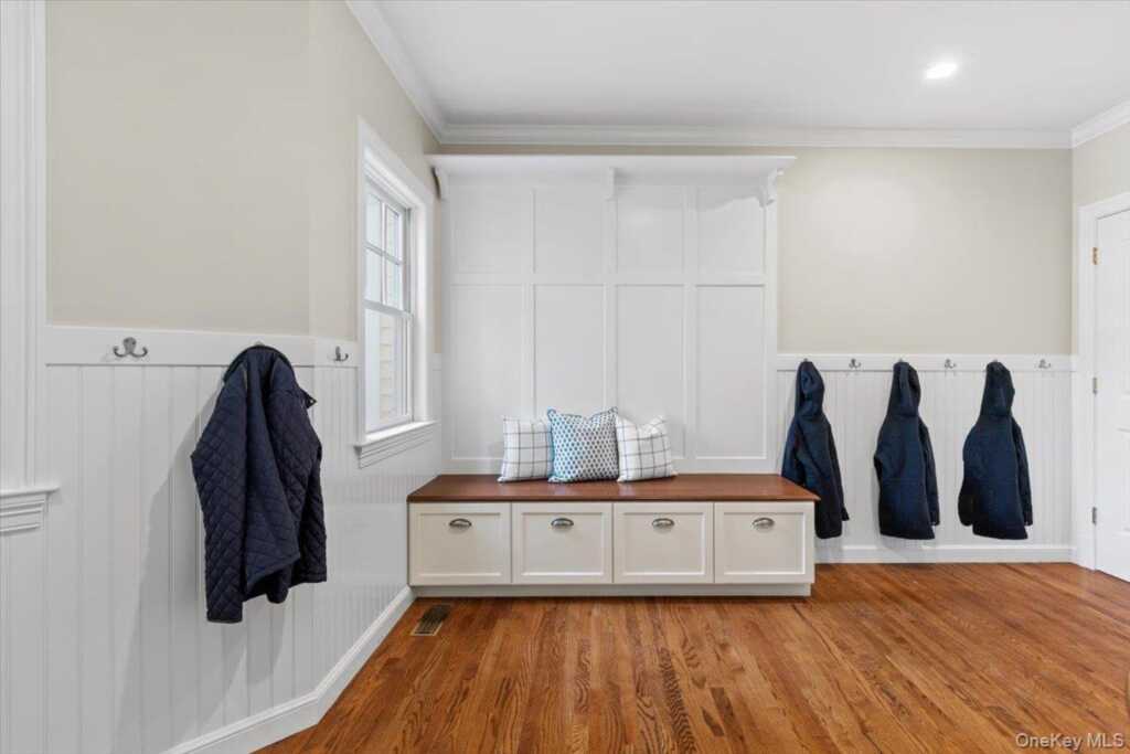 10 Hickory Drive, Rye, NY 10580 - Photo 8 of 29