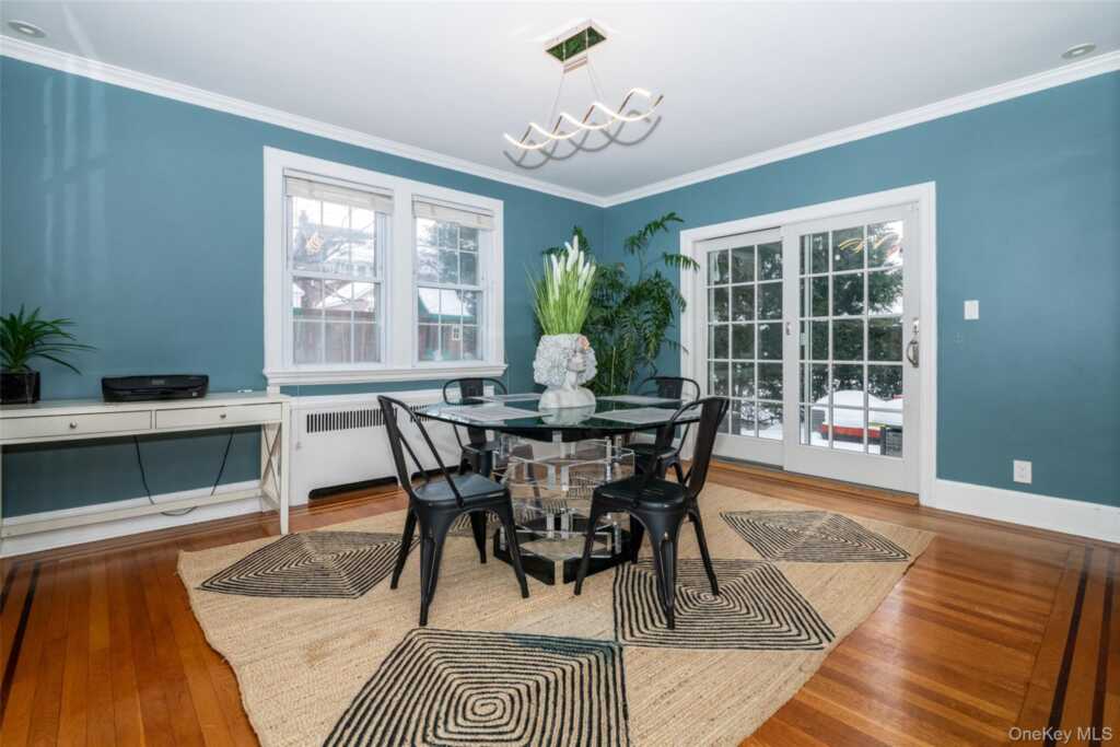 18 Bailey Place, New Rochelle, NY 10801 - Photo 13 of 25