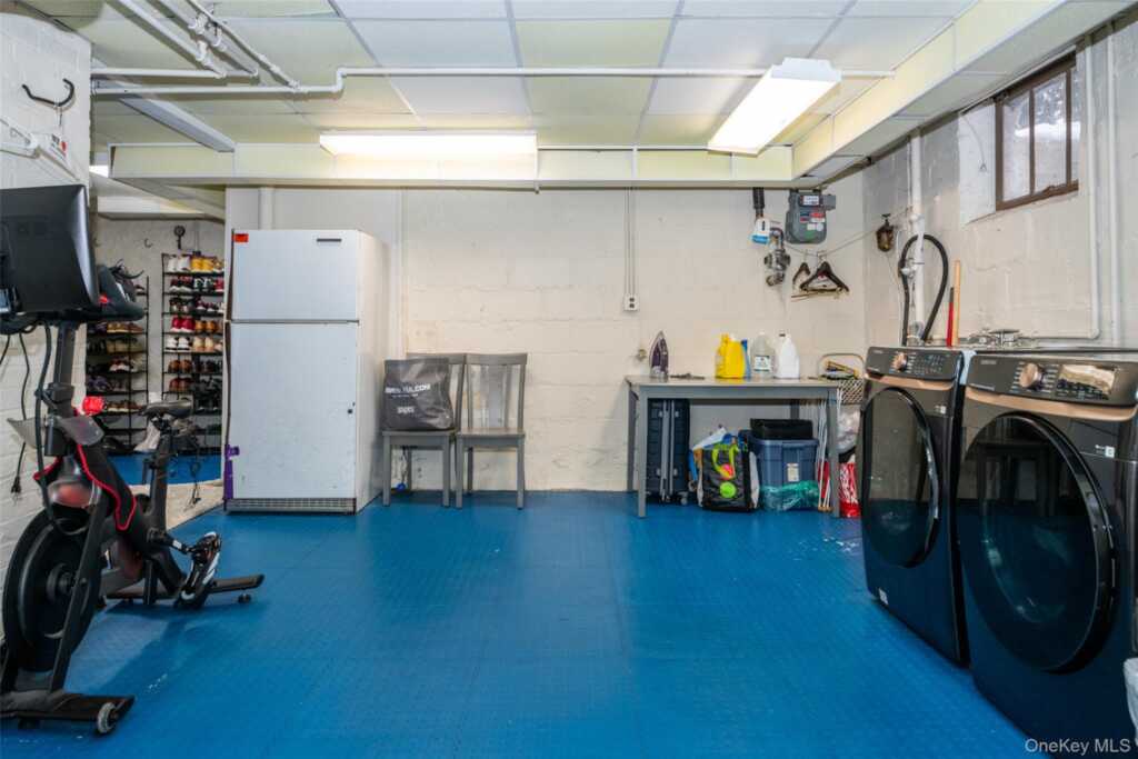 18 Bailey Place, New Rochelle, NY 10801 - Photo 22 of 25