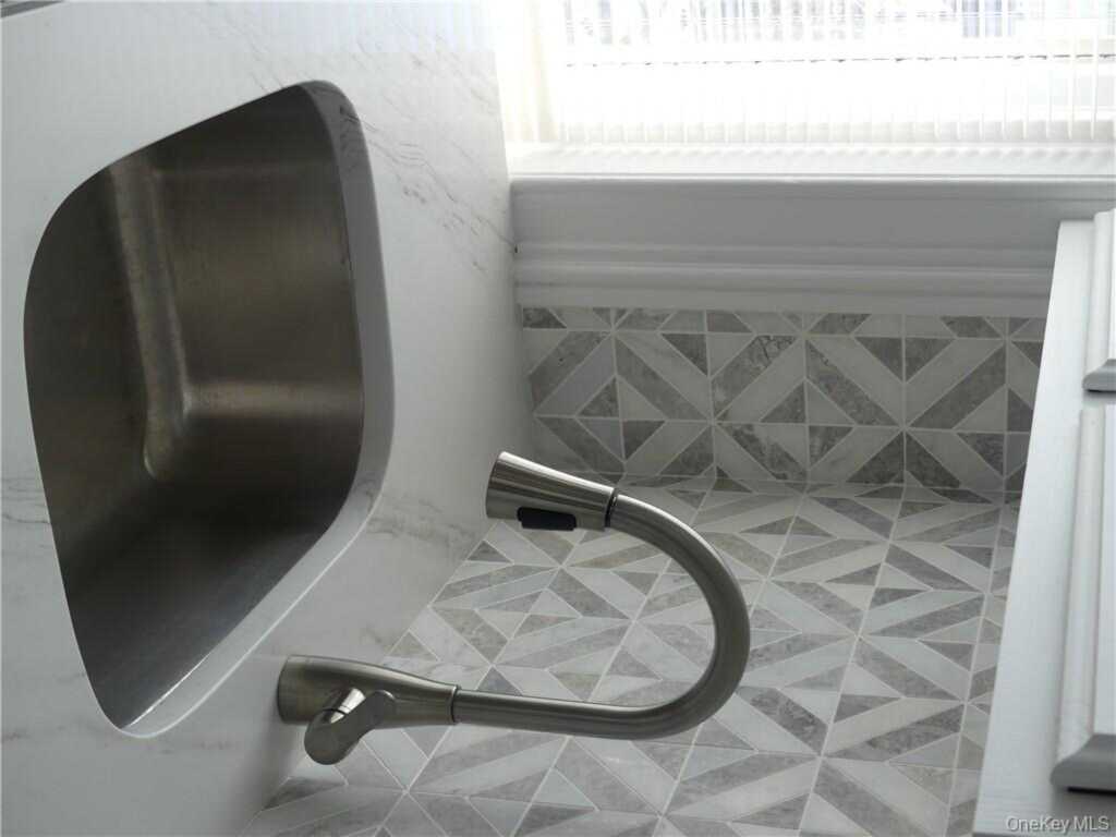 19 N Broadway, Unit #3W, Nyack, NY 10960 - Photo 8 of 18