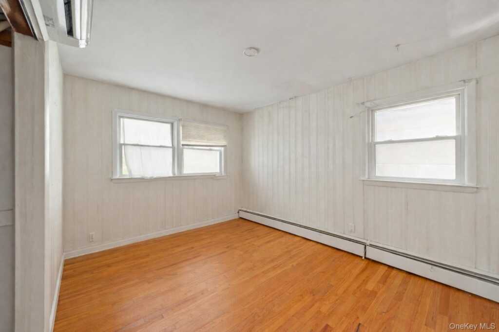 75 Freedman Avenue, Nanuet, NY 10954 - Photo 12 of 27