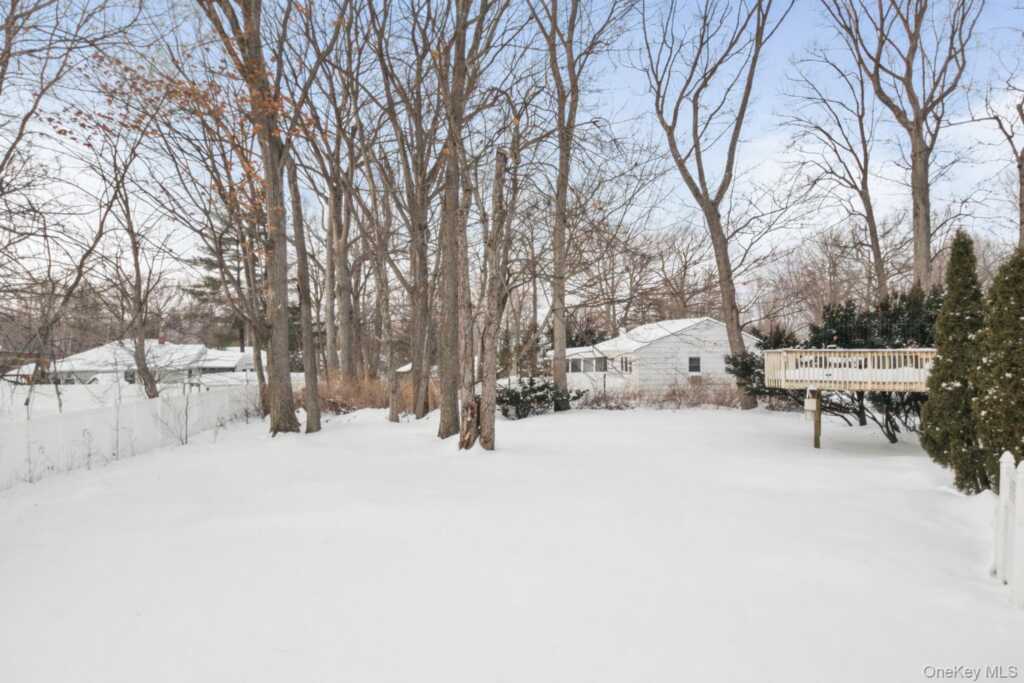 75 Freedman Avenue, Nanuet, NY 10954 - Photo 20 of 27