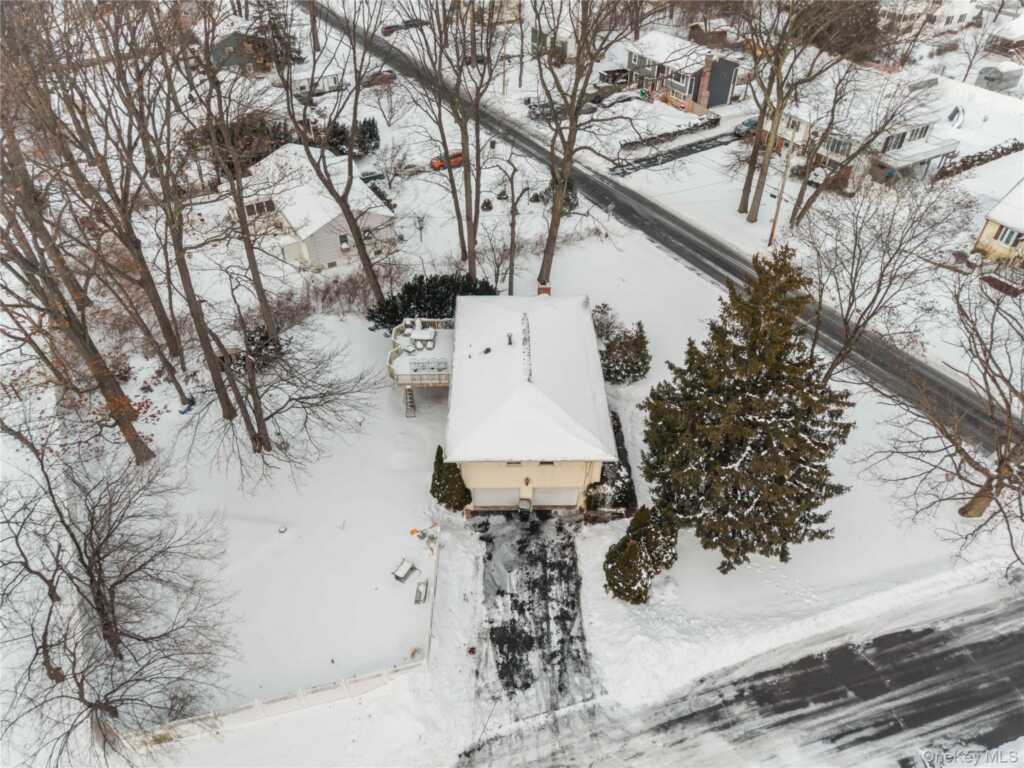 75 Freedman Avenue, Nanuet, NY 10954 - Photo 23 of 27