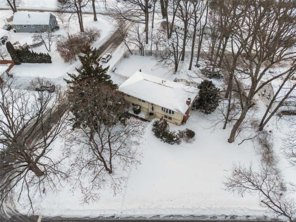 75 Freedman Avenue, Nanuet, NY 10954 - Photo 24 of 27