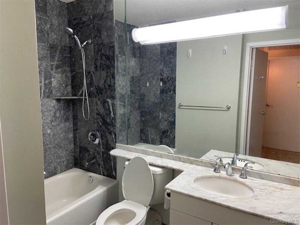 4 Martine Avenue, Unit #408, White Plains, NY 10606 - Photo 17 of 20