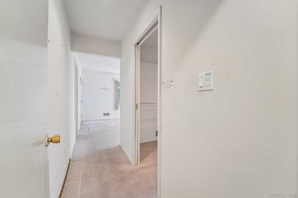 12 Park Avenue, New City, NY 10956 - Photo 16 of 50