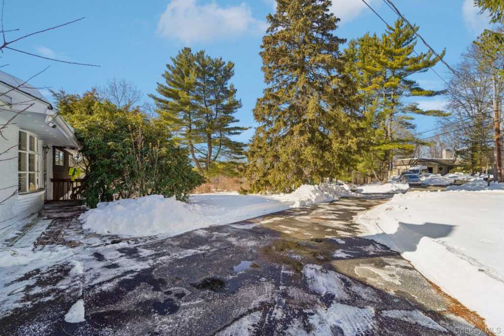 12 Park Avenue, New City, NY 10956 - Photo 4 of 50