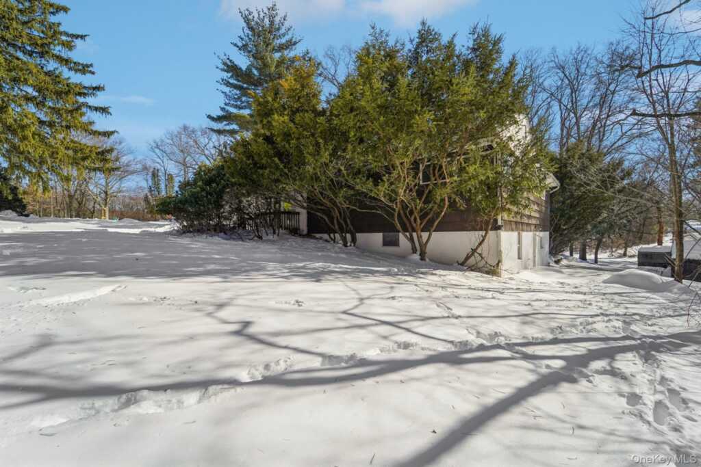 12 Park Avenue, New City, NY 10956 - Photo 43 of 50