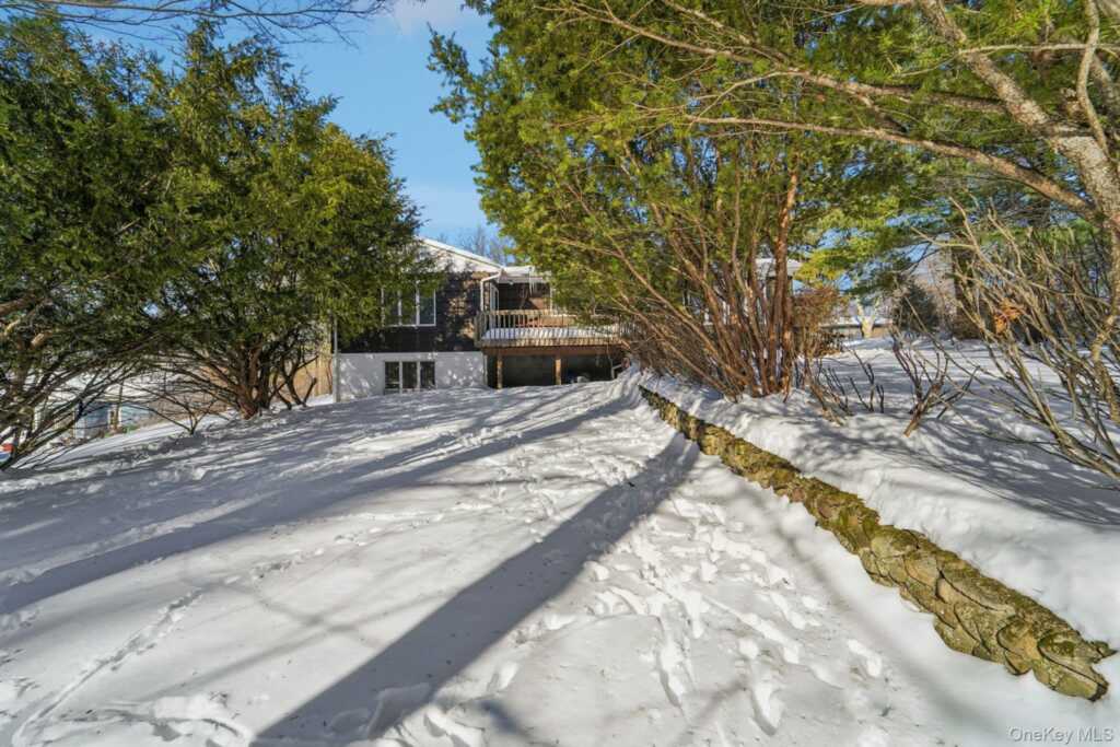 12 Park Avenue, New City, NY 10956 - Photo 45 of 50