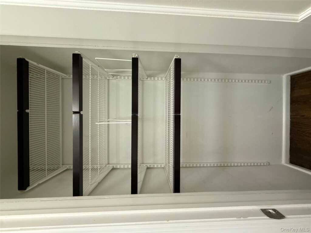 103 Wiltshire Road, Unit #D4, New Rochelle, NY 10583 - Photo 12 of 24