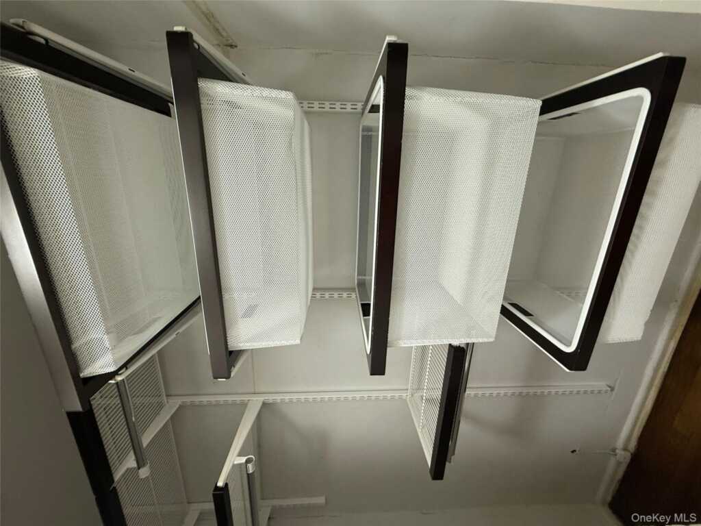 103 Wiltshire Road, Unit #D4, New Rochelle, NY 10583 - Photo 14 of 24