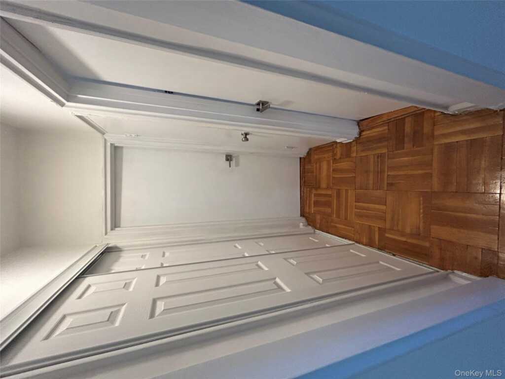 210 Pelham Road, Unit #5P, New Rochelle, NY 10805 - Photo 5 of 25