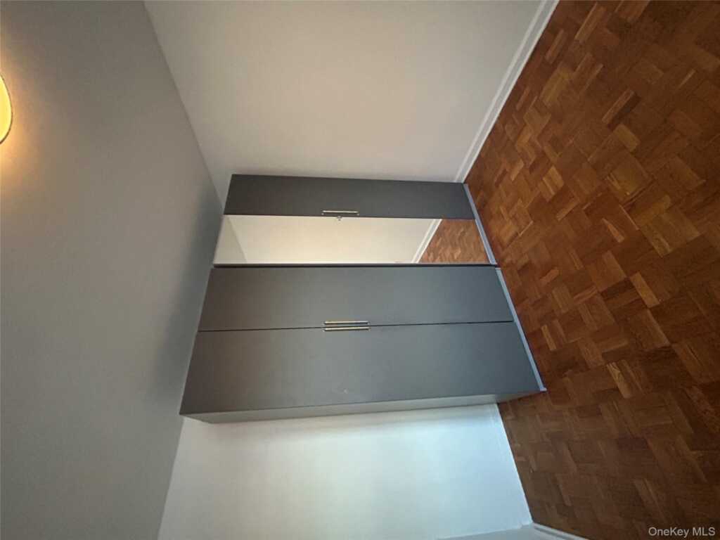 210 Pelham Road, Unit #5P, New Rochelle, NY 10805 - Photo 7 of 25