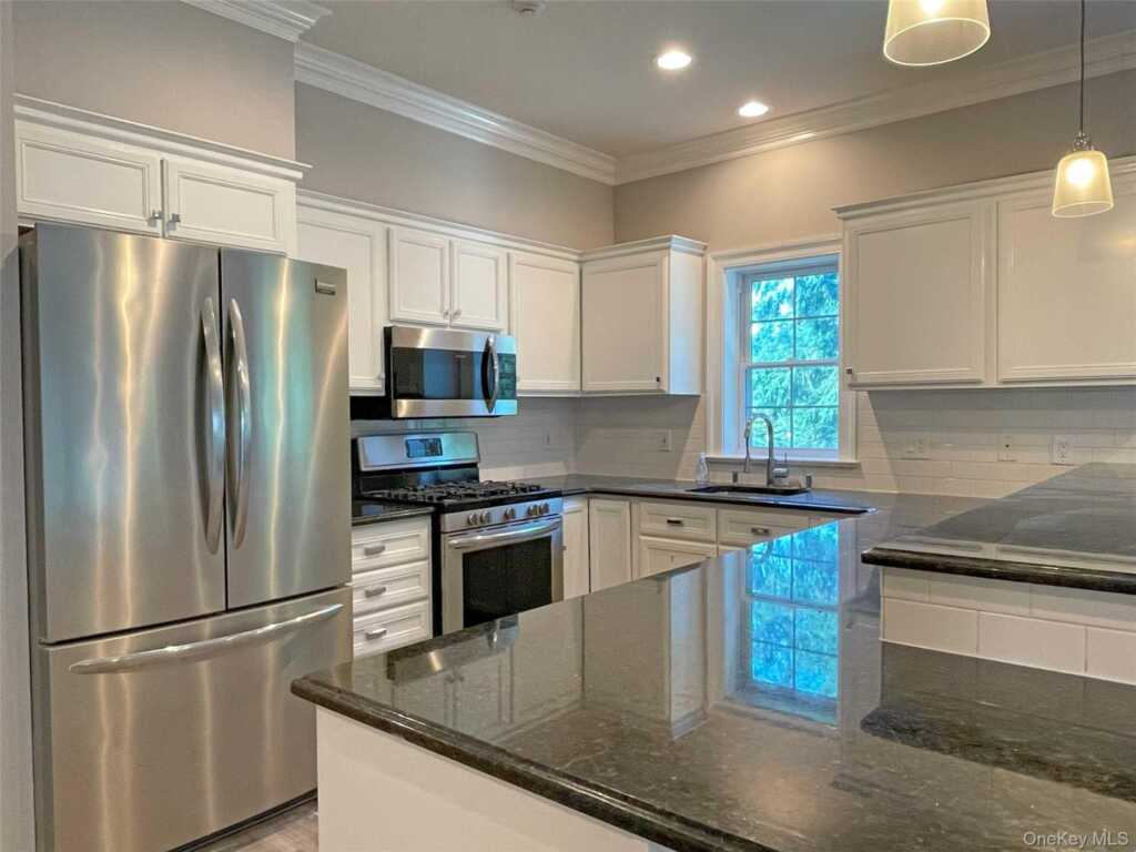 30 High Street, Unit #B, Rye, NY 10580 - Photo 3 of 21