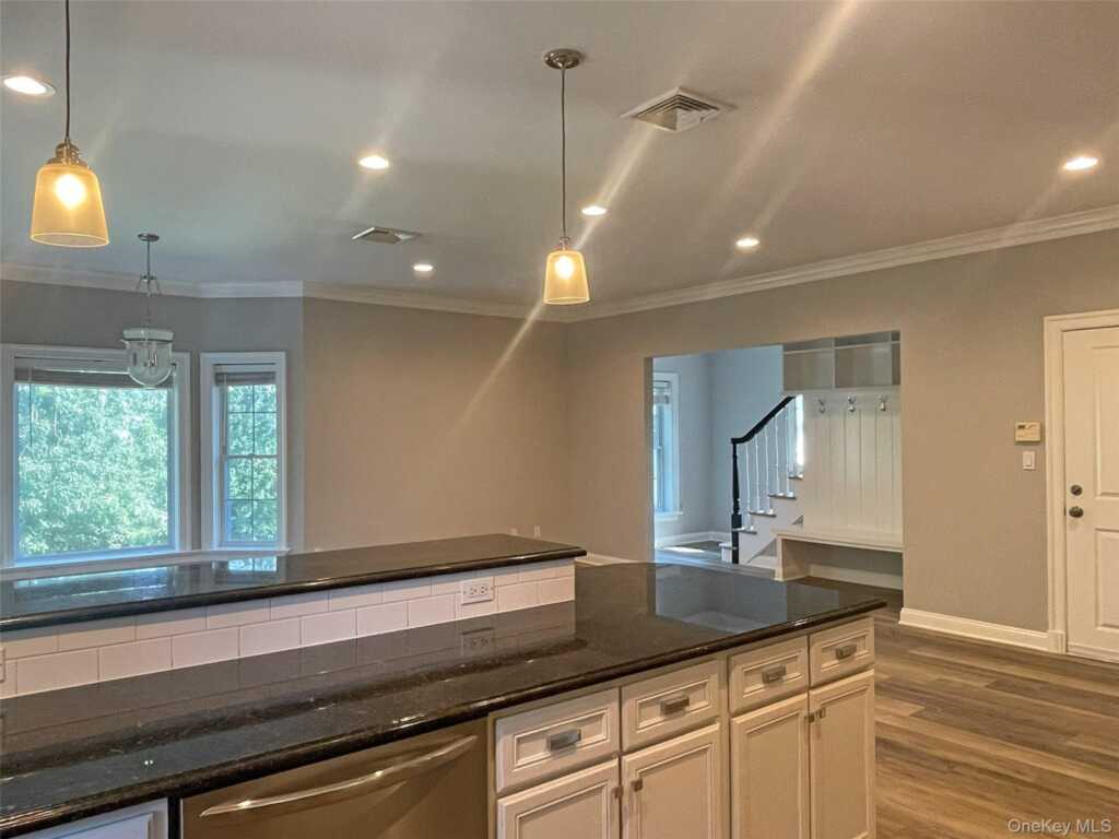 30 High Street, Unit #B, Rye, NY 10580 - Photo 6 of 21